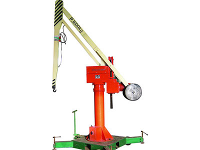 容器板、建筑結構板與懸臂吊系列單梁起重機的協同應用